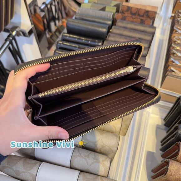 NWT Coach Long Zip Around Wallet With Floral Print CCL36 Black/Red - Picture 5 of 11